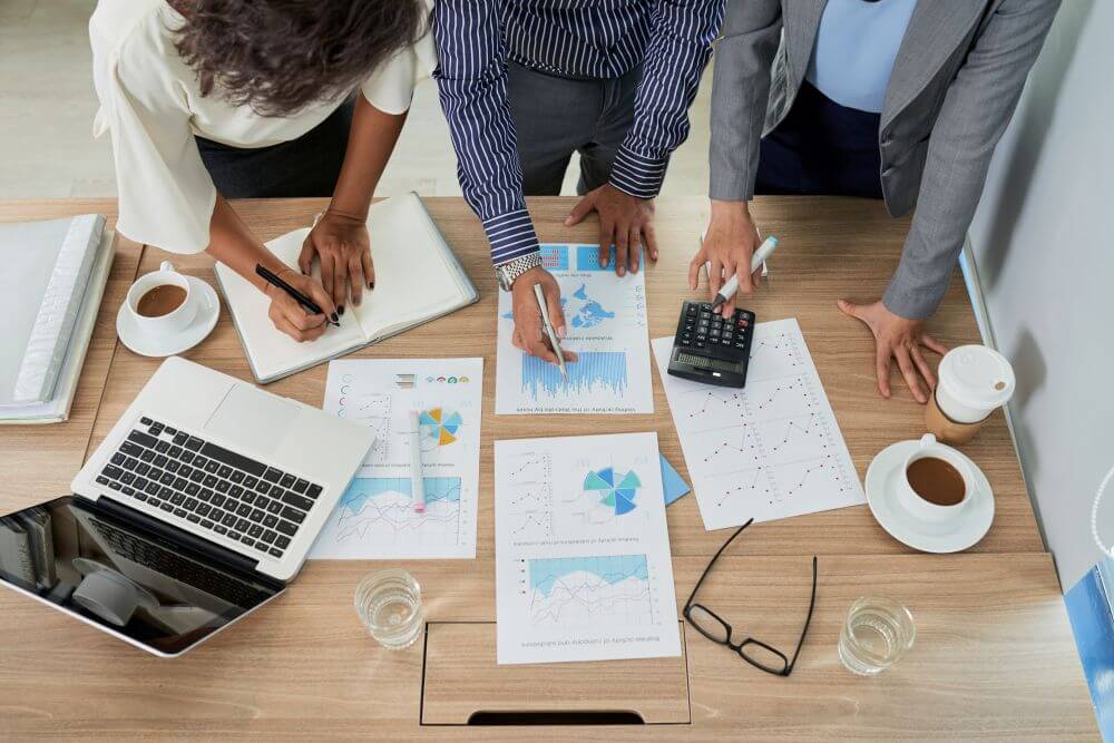 Financial Planning Strategies for Professionals in High-Earning Industries Financial Planning Strategies for Professionals in High-Earning Industries