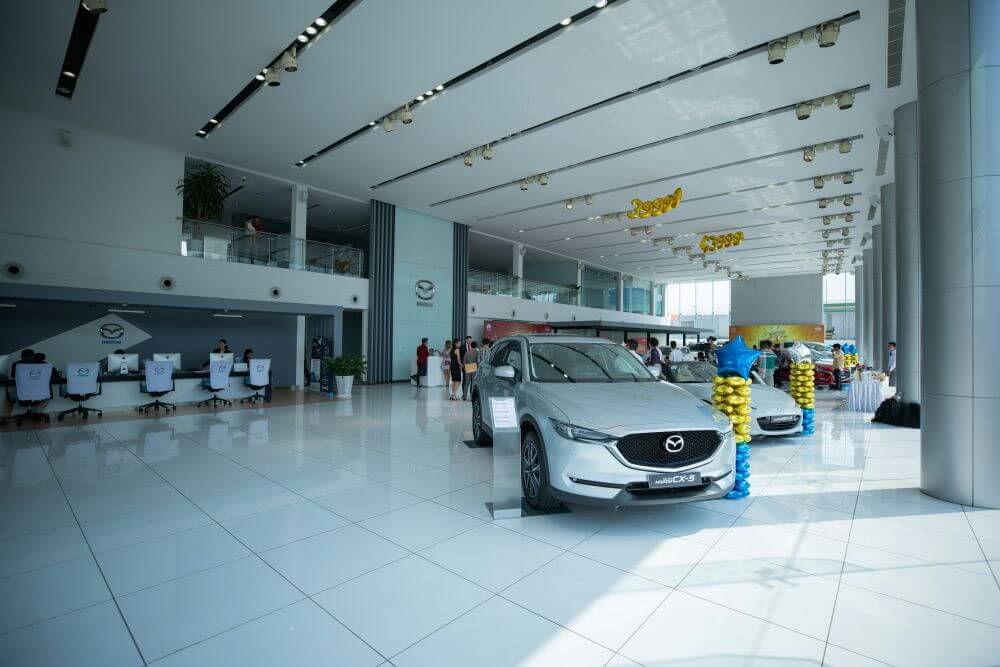 Leveraging Comfort to Close More Sales in Auto Retail Leveraging Comfort to Close More Sales in Auto Retail