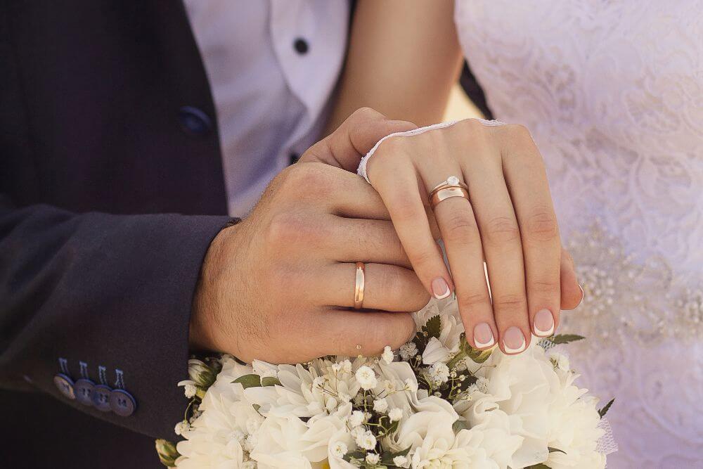 Wedding Ring vs Wedding Band: What’s the Difference? Wedding Ring vs Wedding Band